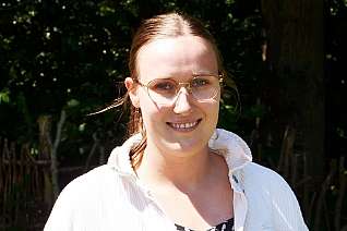 Das Bild zeigt Jane Schmidt